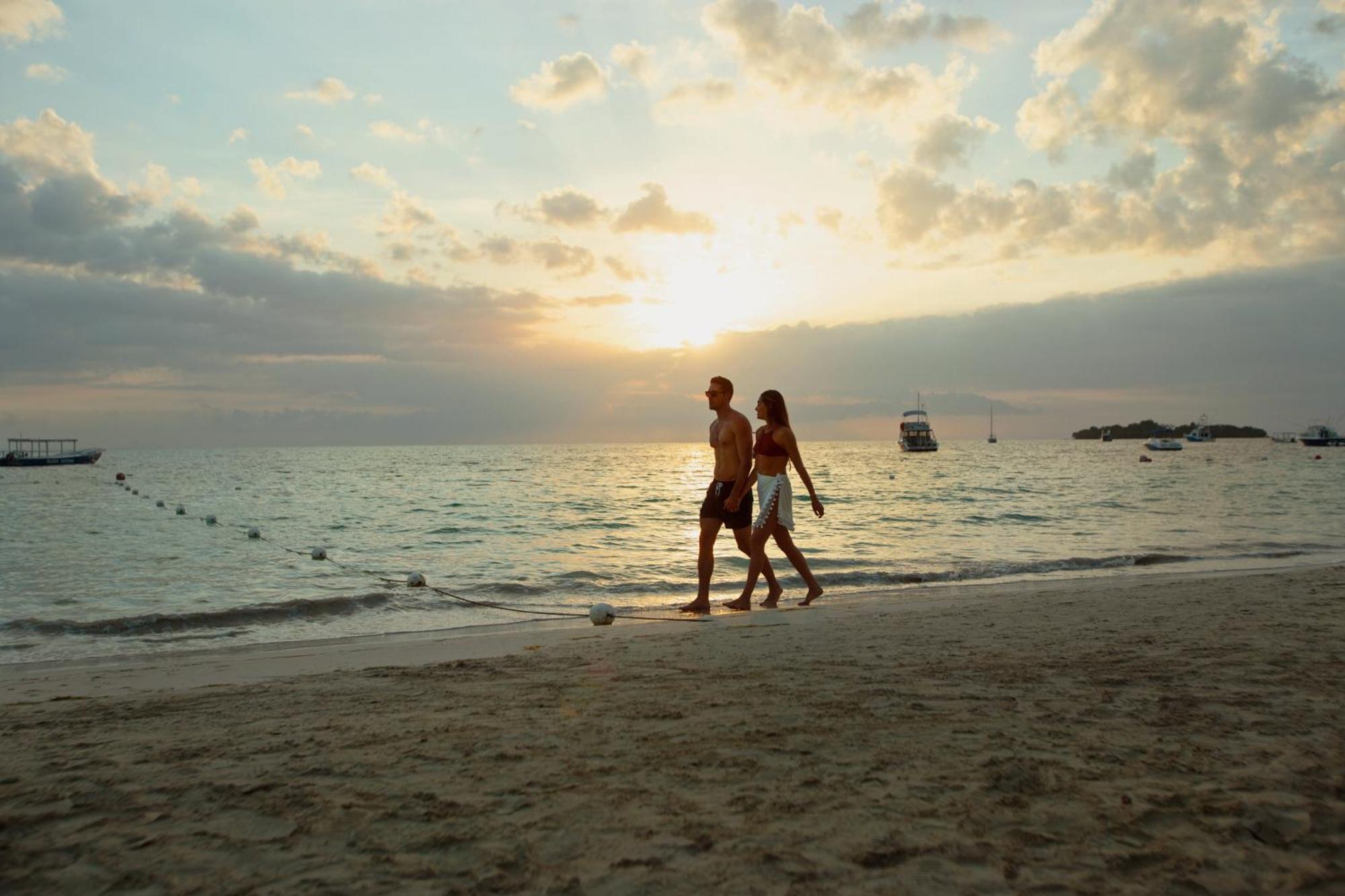 Azul Beach Resort Negril, Gourmet All Inclusive By Karisma Exteriör bild